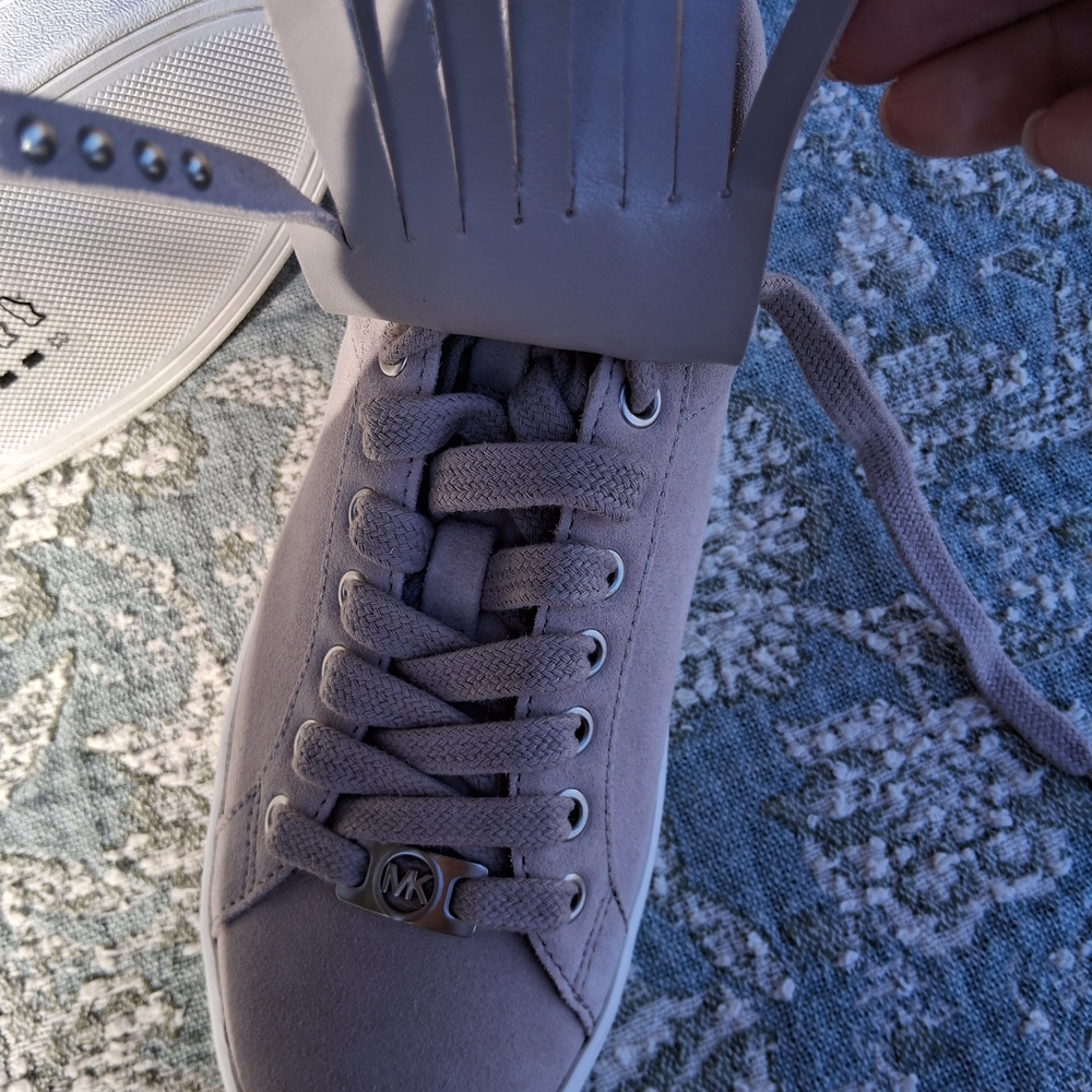 NEW MICHAEL Michael Kors Keaton Kiltie Sneakers Sz.6 Boho Casual Fringe - Picture 11 of 14